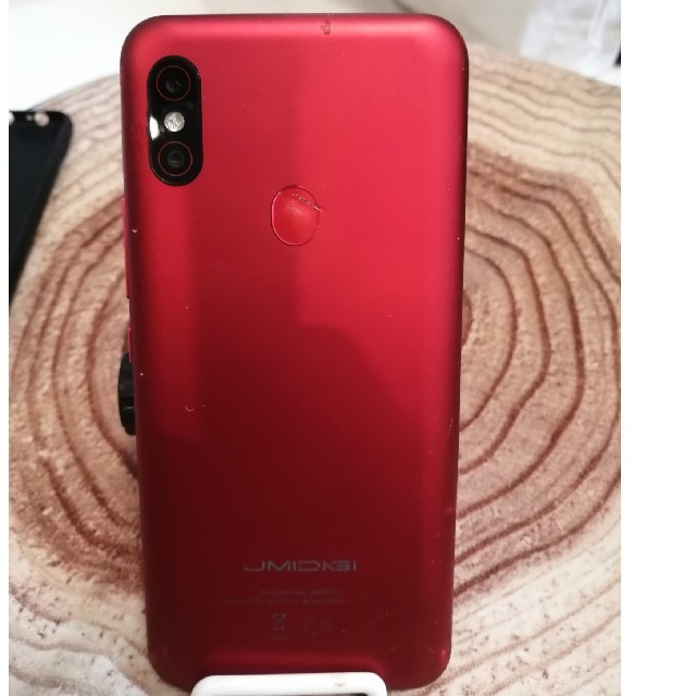 ANDROID(アンドロイド)のumidigi f1 RED スマホ/家電/カメラのスマートフォン/携帯電話(スマートフォン本体)の商品写真