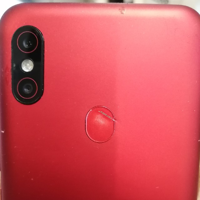 ANDROID(アンドロイド)のumidigi f1 RED スマホ/家電/カメラのスマートフォン/携帯電話(スマートフォン本体)の商品写真