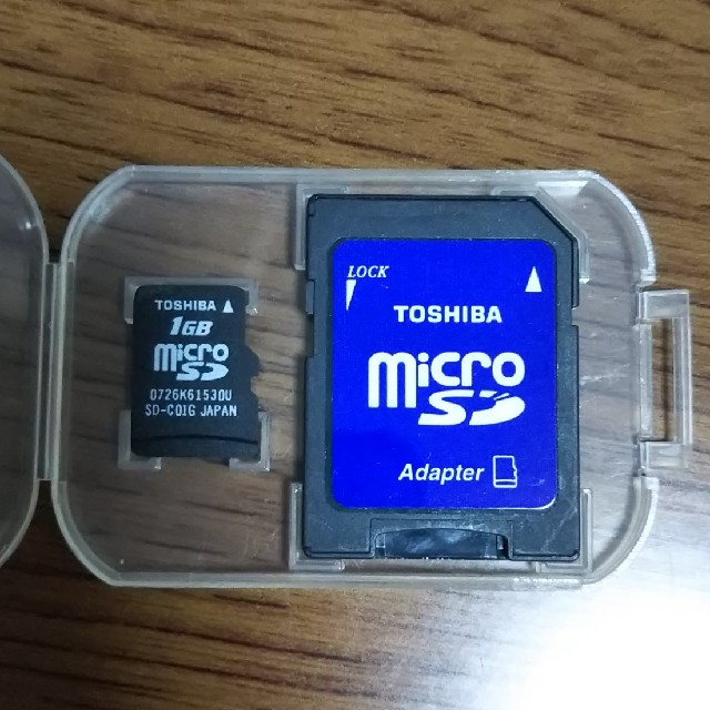 東芝(トウシバ)のmicro SD カード 1GB スマホ/家電/カメラのPC/タブレット(PC周辺機器)の商品写真
