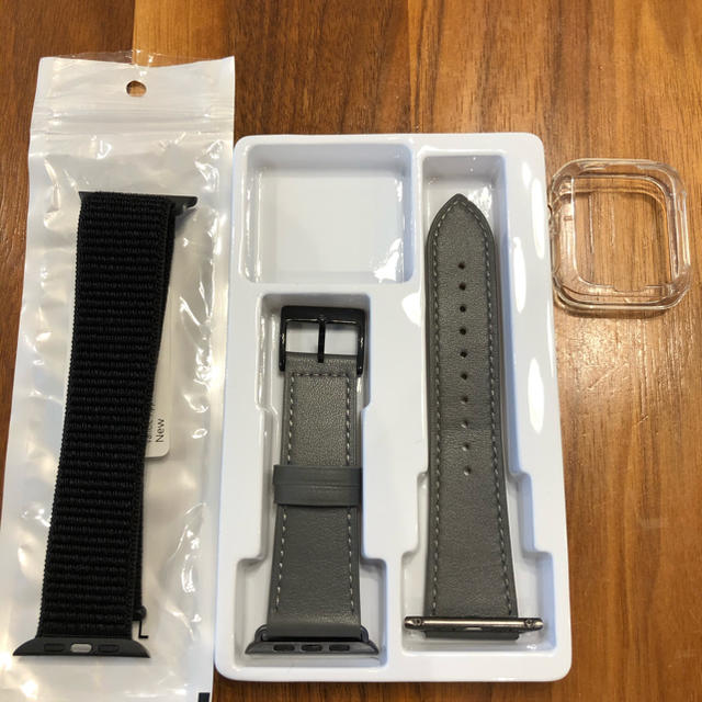 Apple Watch(アップルウォッチ)の未使用　Apple Watch 取替用バンドセット 42mm用 メンズの時計(レザーベルト)の商品写真