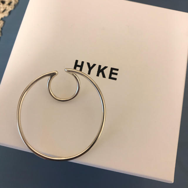 HYKE(ハイク)のハイク☆イヤーカフ　新品未使用　シルバー レディースのアクセサリー(イヤーカフ)の商品写真