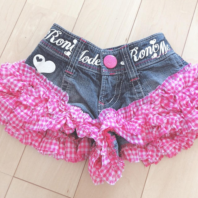 RONI(ロニィ)のRONI ショートパンツ XS キッズ/ベビー/マタニティのキッズ服女の子用(90cm~)(パンツ/スパッツ)の商品写真