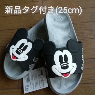 ディズニー(Disney)の【即購入OK(^-^】ミッキーマウス シャワーサンダル 新品タグ付き 25cm3(サンダル)