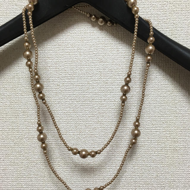 ネックレス　イミテーションパール　美品 レディースのアクセサリー(ネックレス)の商品写真