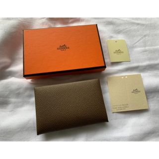 エルメス(Hermes)の★最終値下げ★ 新品未使用 HERMES エルメス カルヴィバイカラー 名刺入れ(名刺入れ/定期入れ)