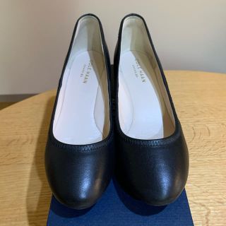 コールハーン(Cole Haan)のコールハーン　黒牛革パンプス ウォータープルーフ　サイズ5(22.0〜22.5)(ハイヒール/パンプス)