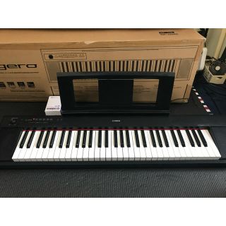 ヤマハ(ヤマハ)のYAMAHA 電子キーボード　NPー12B(電子ピアノ)