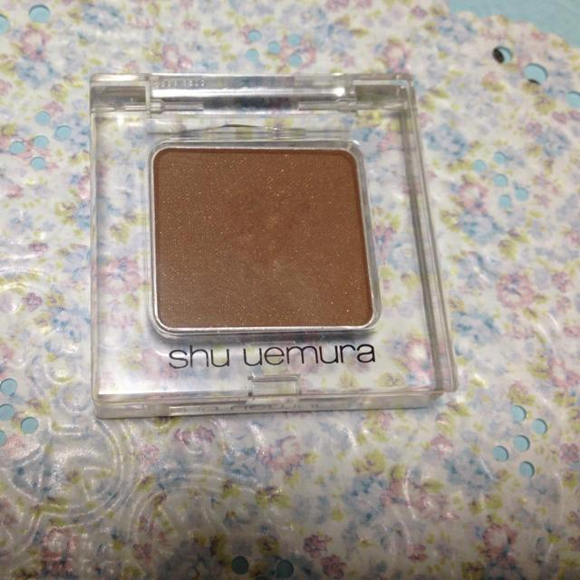 shu uemura(シュウウエムラ)のshu uemuraブラウンアイシャドー コスメ/美容のベースメイク/化粧品(その他)の商品写真