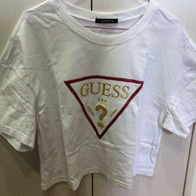 GUESS(ゲス)のguess Tシャツ レディースのトップス(Tシャツ(半袖/袖なし))の商品写真