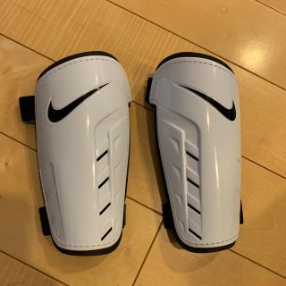 ナイキ(NIKE)のNIKE ナイキ　サッカー　すね当て　シンガード　ジュニア (その他)