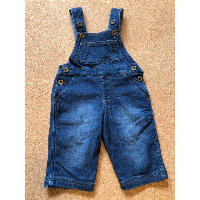 西松屋(ニシマツヤ)のオーバーオール　サイズ90 キッズ/ベビー/マタニティのキッズ服男の子用(90cm~)(パンツ/スパッツ)の商品写真