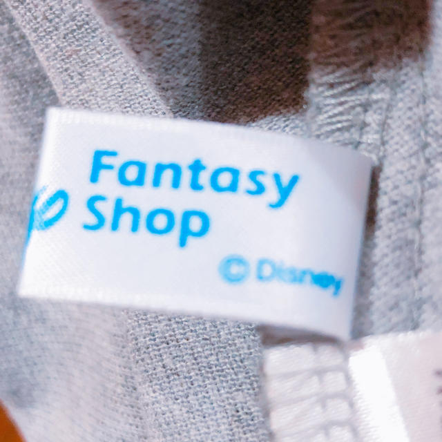 Disney(ディズニー)のディズニーファンタジーショップ☆グレーポロシャツ メンズのトップス(ポロシャツ)の商品写真