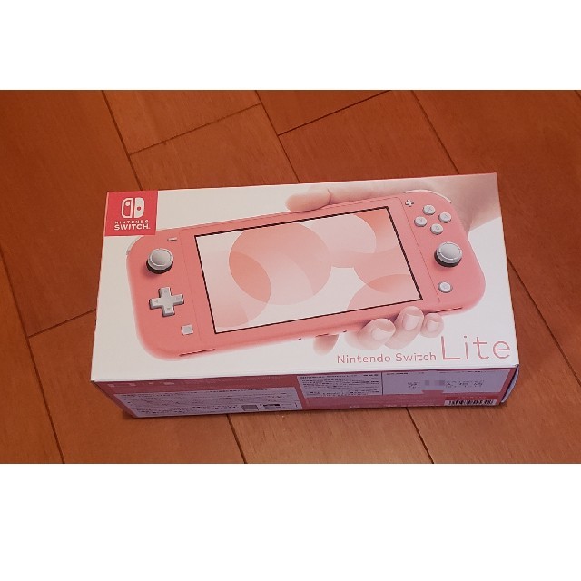 新品 任天堂 Switch Lite 本体 コーラル スイッチライト-