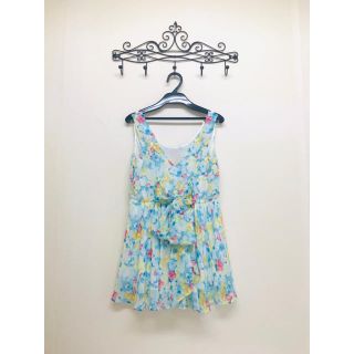 セシルマクビー(CECIL McBEE)の☆セシル 花柄チュニック 新品☆(チュニック)