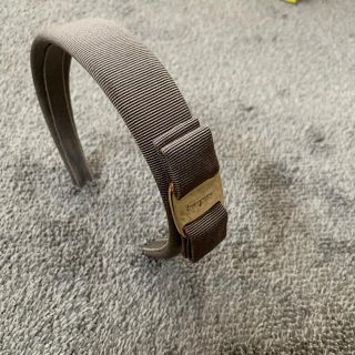 サルヴァトーレフェラガモ(Salvatore Ferragamo)のフェラガモ　リボン　カチューシャ(カチューシャ)