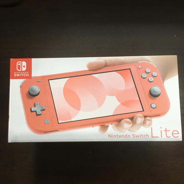 ニンテンドースイッチライト　コーラル