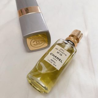 シャネル(CHANEL)の【値下げ】CHANEL香水　ケース付き(香水(女性用))