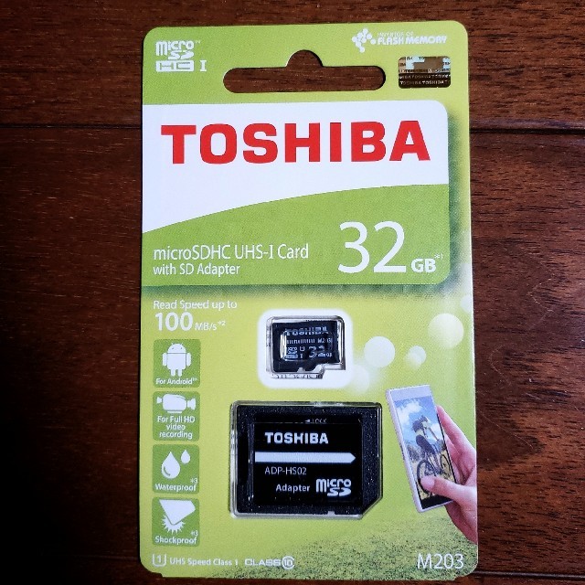 東芝(トウシバ)の★アダプタ付き★マイクロSDカード★東芝★microSD 32GB★ スマホ/家電/カメラのスマートフォン/携帯電話(その他)の商品写真