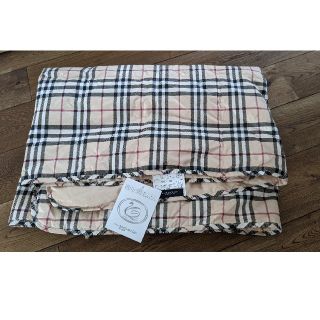 バーバリー(BURBERRY)のバーバリー　BURBERRY　羽毛ひざ掛け(布団)