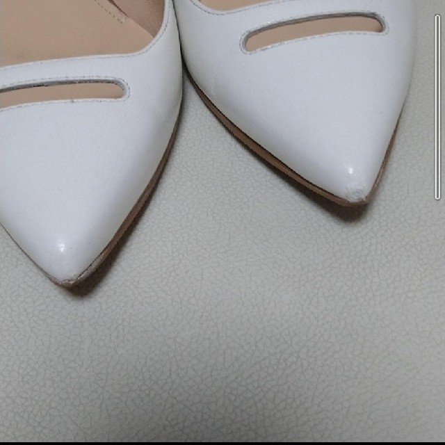 PELLICO(ペリーコ)のペリーコ　ホワイト　パンプス レディースの靴/シューズ(ハイヒール/パンプス)の商品写真