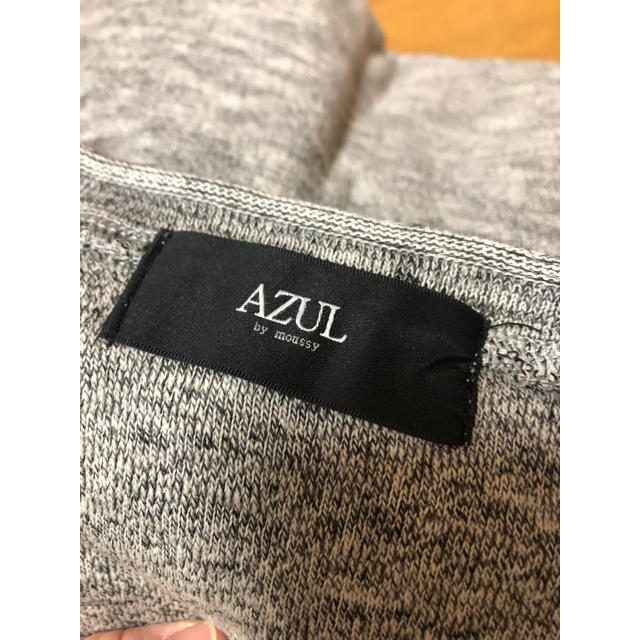 AZUL by moussy(アズールバイマウジー)のゆちゃんたろ様専用　★新品未使用★ AZUL Lサイズ　Vネック　グレー　シャツ メンズのトップス(Tシャツ/カットソー(半袖/袖なし))の商品写真