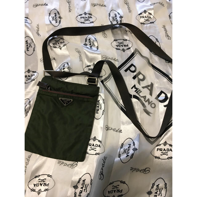 PRADA ミニショルダー　サコッシュ