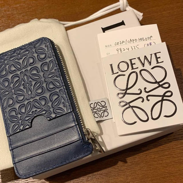 安い豊富なLOEWE bonko様専用 ロエベ コインカードホルダー アナグラムロゴ ネイビー の通販 by Reimy's  shop｜ロエベならラクマコインケース