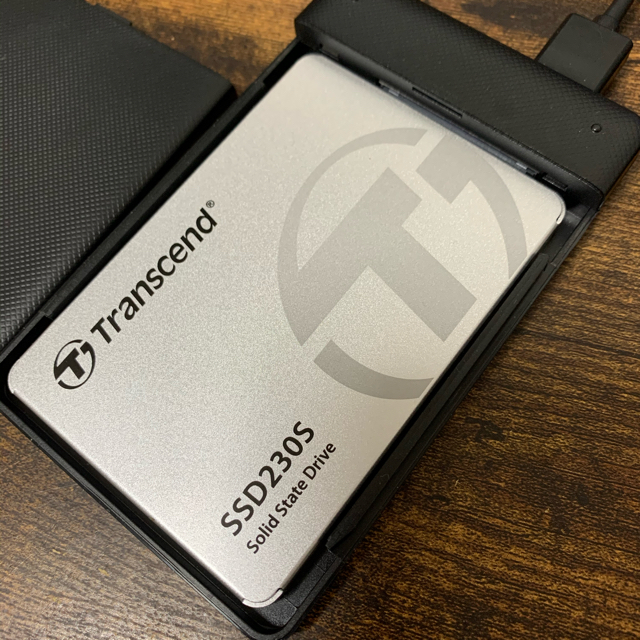Transcend(トランセンド)の★Transcend SSD 512GB 2.5インチ+USBケースコード付 スマホ/家電/カメラのPC/タブレット(PCパーツ)の商品写真