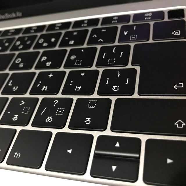 MacBook Air 2019 シルバー メモリ8GB SSD256GB MacBook Air 2019 シルバー メモリ8GB SSD256GB