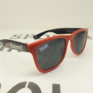 ディージーケー(DGK)のDGK 【TOY SUNGLASS】黒・赤 トイサングラス(スケートボード)