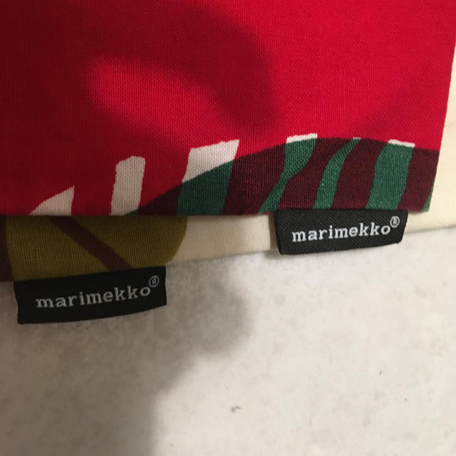 marimekko(マリメッコ)のマリメッコ　クッションカバー2枚セット インテリア/住まい/日用品のインテリア小物(クッションカバー)の商品写真