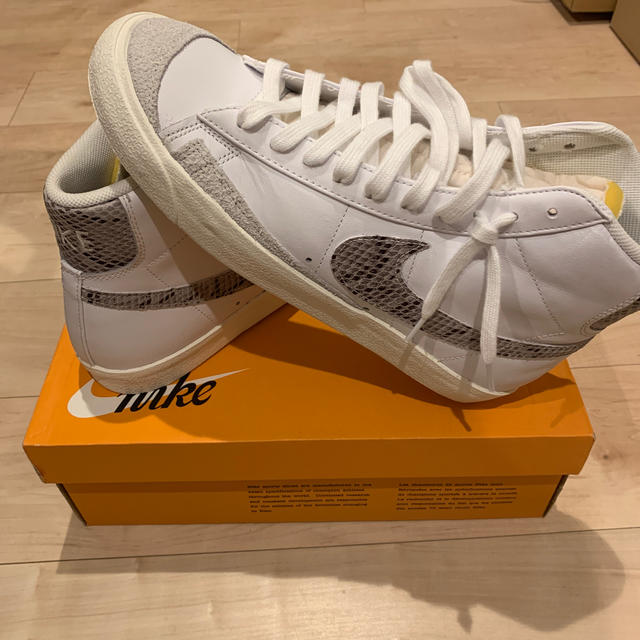 Nike Blazer Mid Vintage 28.5 White Sail