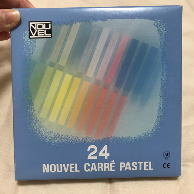 ヌーベル　カレー　パステル　24色 nouvel carre pastel エンタメ/ホビーのアート用品(クレヨン/パステル)の商品写真