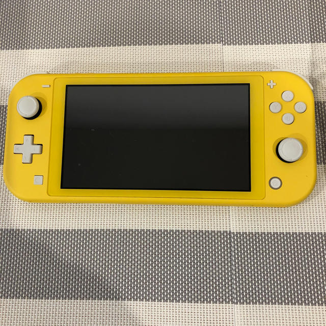 Nintendo Switch Lite イエロー