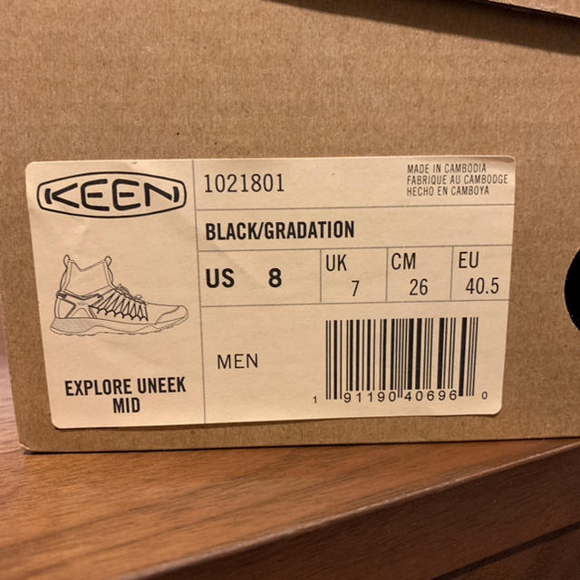 KEEN(キーン)の新品未使用 KEEN explore uneek mid 26cm メンズの靴/シューズ(スニーカー)の商品写真