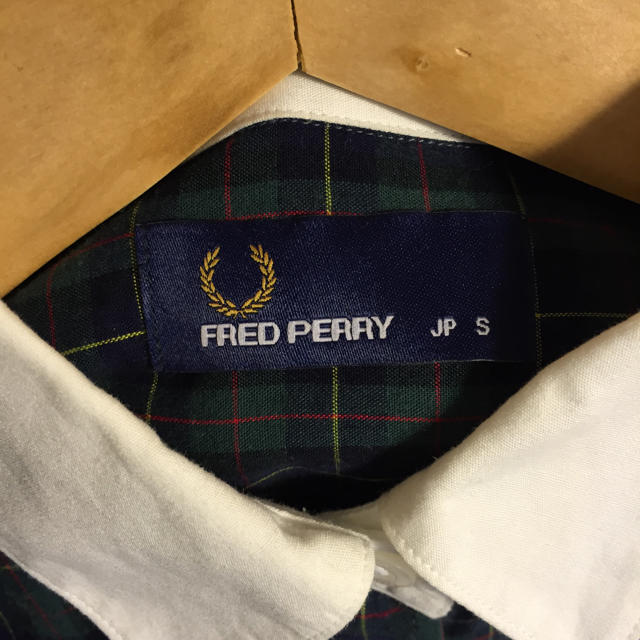 FRED PERRY(フレッドペリー)のFRED PERRY チェックシャツ レディースのトップス(シャツ/ブラウス(長袖/七分))の商品写真