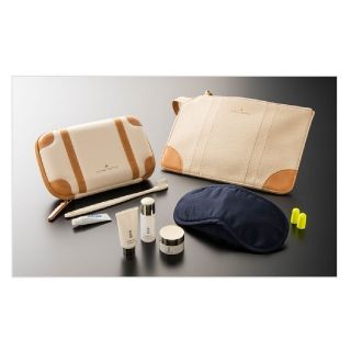 グローブトロッター(GLOBE-TROTTER)の新品未使用　ANAアメニティキット　雪肌精　GLOBETROTTER(旅行用品)