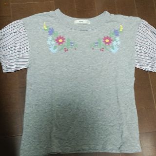 エムピーエス(MPS)のMPS　Tシャツ　カットソー　140　花柄(Tシャツ/カットソー)