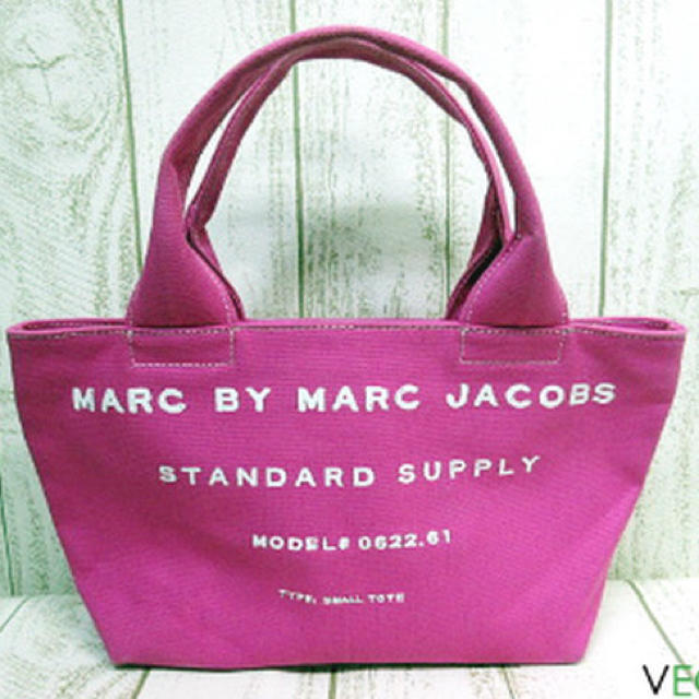 MARC JACOBS(マークジェイコブス)の限定！マークジェイコブスキャンパストート レディースのバッグ(トートバッグ)の商品写真