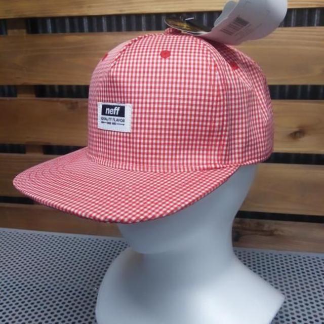 Neff(ネフ)のNEFF ネフ 【GINGHAM SNAPBACK】 赤 スナップバック スポーツ/アウトドアのスノーボード(その他)の商品写真