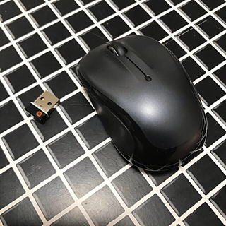 【オレンジ様専用】 ワイヤレスマウス　Logicool ロジクール(PC周辺機器)
