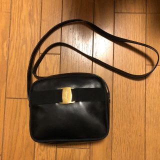 サルヴァトーレフェラガモ(Salvatore Ferragamo)のフェラガモ　ショルダーバッグ(ハンドバッグ)