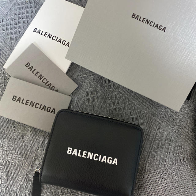 【週末限定★再値下げ】美品！バレンシアガ BALENCIAGA 財布 レディース