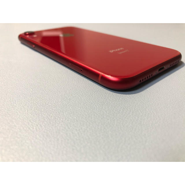 iPhone(アイフォーン)のiphoneXR 64GB SIMフリー　レッド　RED スマホ/家電/カメラのスマートフォン/携帯電話(スマートフォン本体)の商品写真