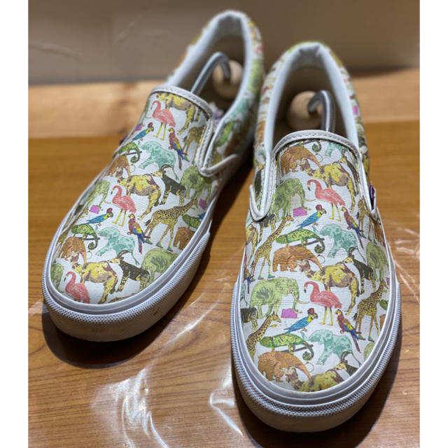 VANS(ヴァンズ)のVANS  SLIP ON メンズの靴/シューズ(スニーカー)の商品写真