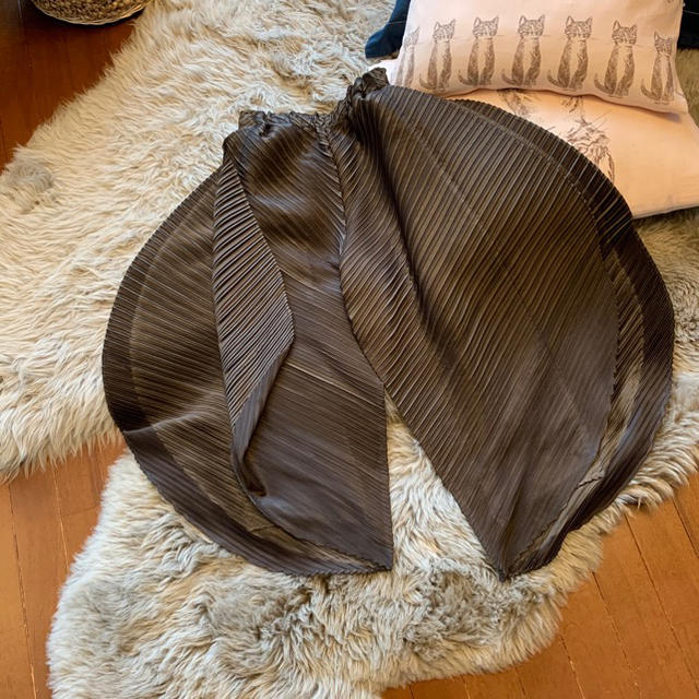 レディース PLEATS イッセイミヤケ プリーツプリーズ 変形サルエル