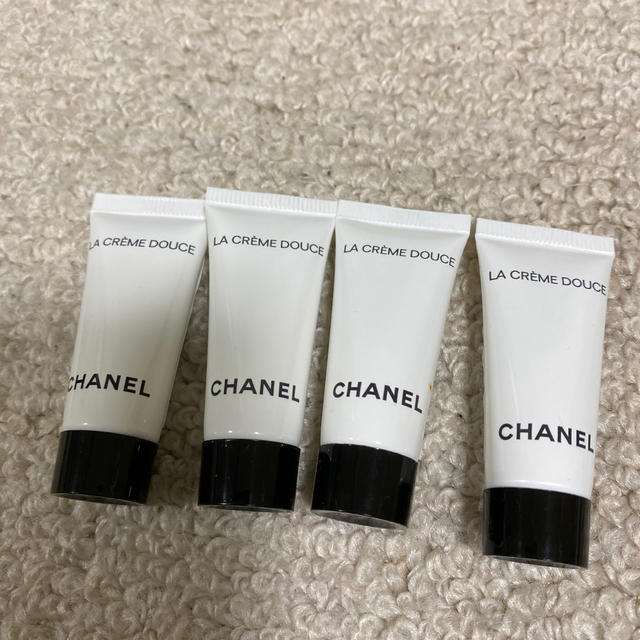 CHANEL(シャネル)のシャネル　ラ　クレーム　ドゥース　サンプル コスメ/美容のスキンケア/基礎化粧品(フェイスクリーム)の商品写真