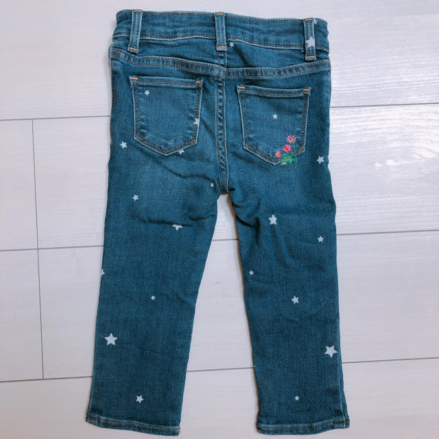 babyGAP(ベビーギャップ)のbabygap サラジェシカパーカー　デニムパンツ　95  キッズ/ベビー/マタニティのキッズ服女の子用(90cm~)(パンツ/スパッツ)の商品写真