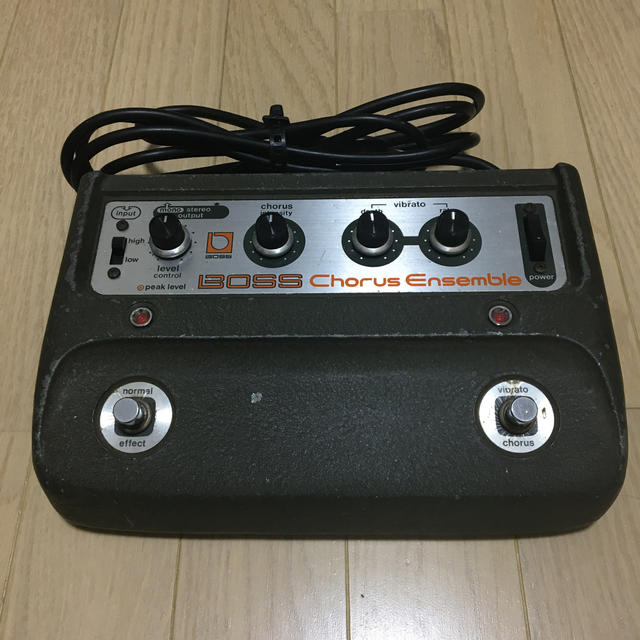 Boss CE-1