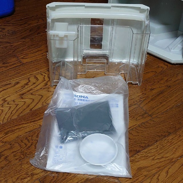 コロナ(コロナ)のコロナ 衣類乾燥除湿機 CDM-1015 15年製 スマホ/家電/カメラの生活家電(衣類乾燥機)の商品写真